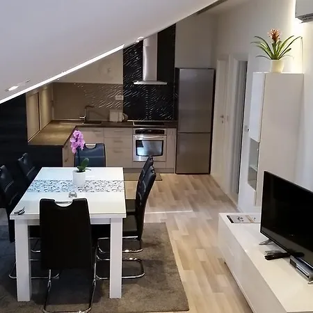 Sanja Apartman Trogir